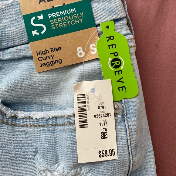 Brand new Aeropostale highrise jeans - Picture 2 of 3